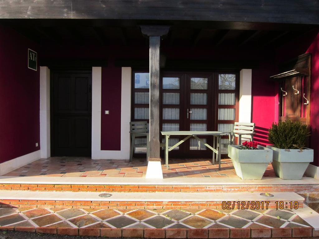 Las Casas Rurales Huerta San Benito Villamayor  Экстерьер фото
